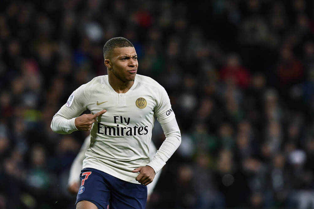 沙王冠十六强爆冷！C 罗多打 1 人仍输球，沙特 3 年 0 冠魔咒延续，81 球难掩球队漏洞